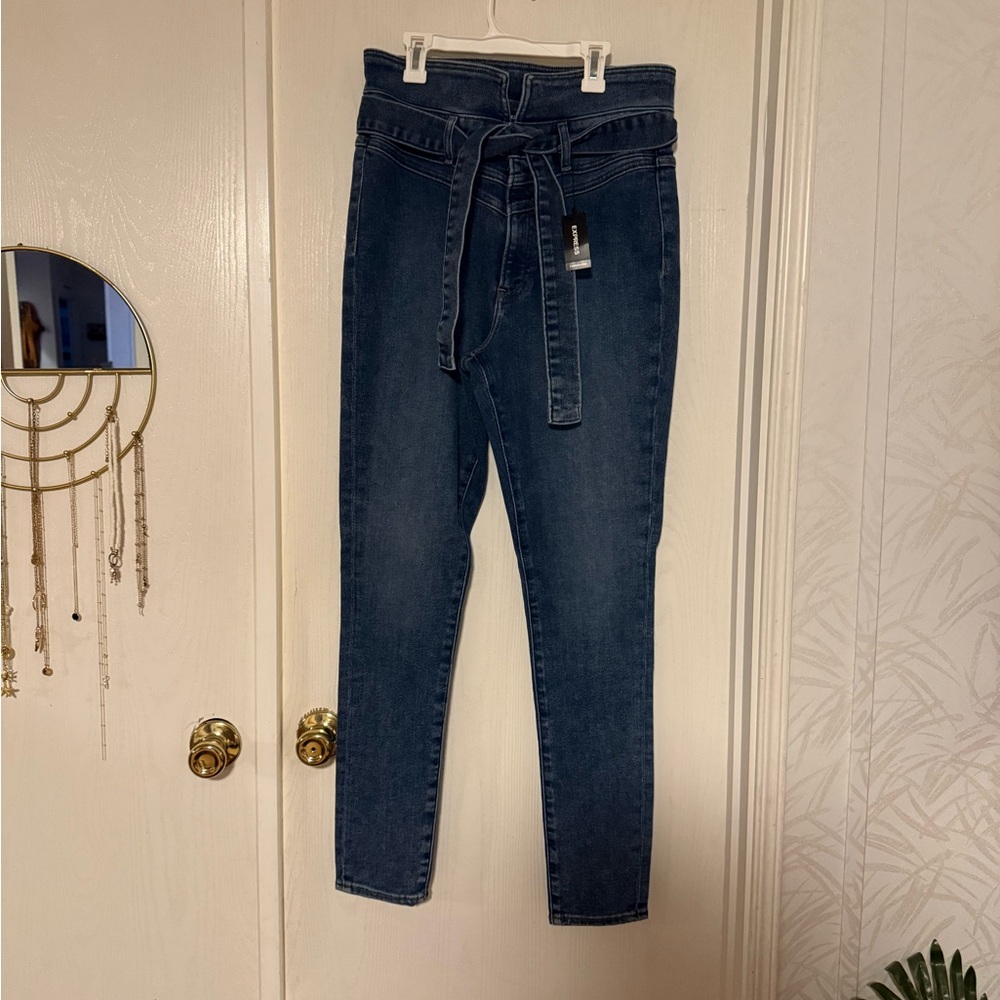 Women's EXPRESS Blue High-Waisted Jeans